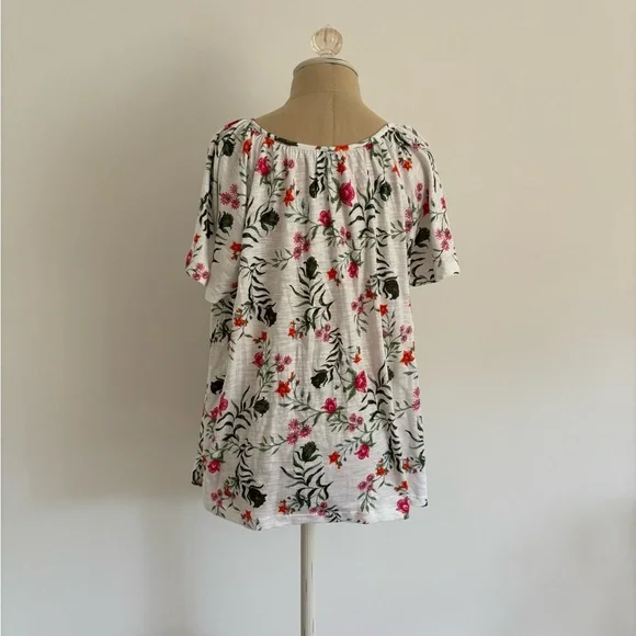 Style & Co T-Shirt White Floral Short Sleeves Petite L NWOT - Picture 3 of 5